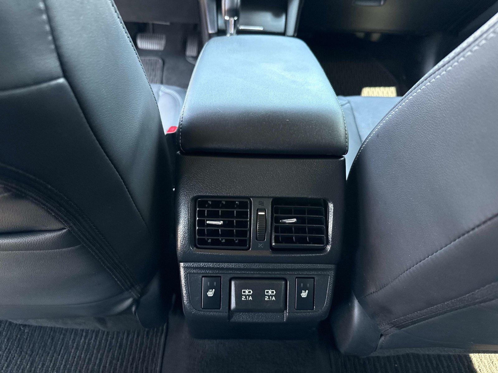 Used 2019 Subaru Outback 2.5i Limited AWD/4WD image 18