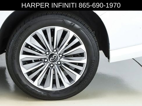 Used 2025 INFINITI QX80 Sensory AWD/4WD image 47