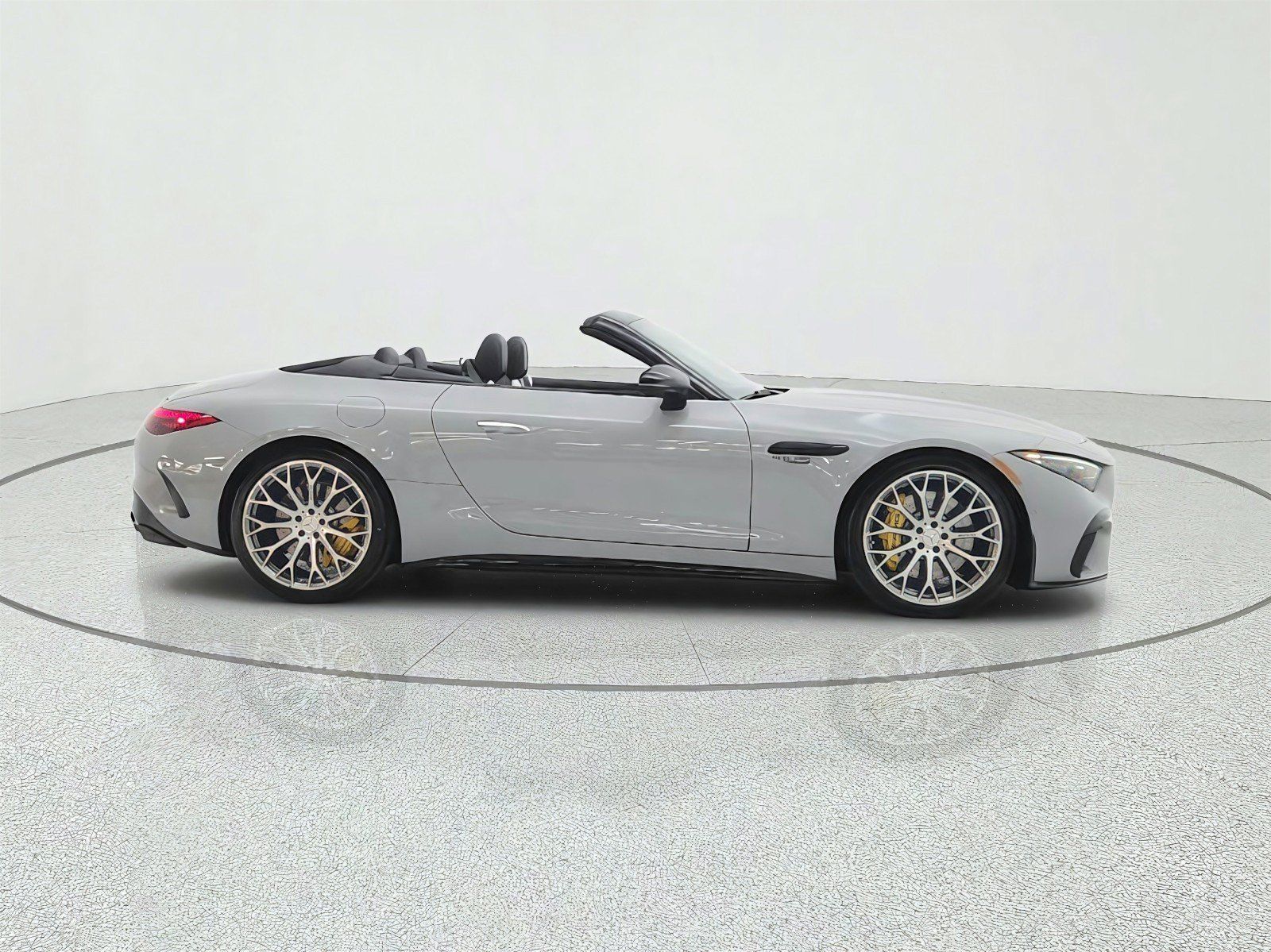 Used 2022 Mercedes-Benz SL 63 AMG 4MATIC image 4