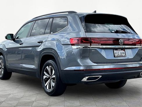 Used 2025 Volkswagen Atlas SE FWD image 4
