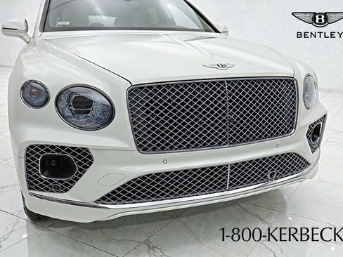 Certified 2022 Bentley Bentayga image 16