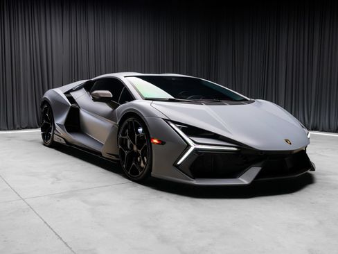 Used 2024 Lamborghini Revuelto AWD/4WD image 21