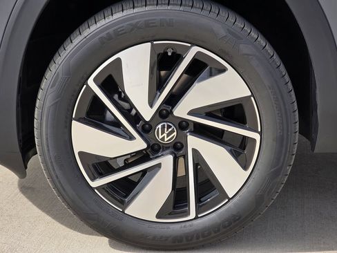 New 2026 Volkswagen Atlas SEL AWD/4WD image 9
