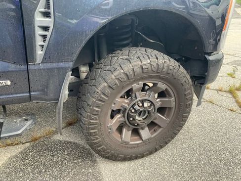 Certified 2023 Ford F250 XLT w/ XLT Premium Package AWD/4WD image 9