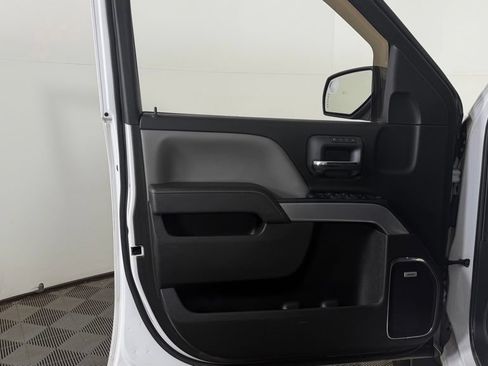 Used 2018 Chevrolet Silverado 1500 LTZ Z71 w/ LTZ Plus Package AWD/4WD image 12