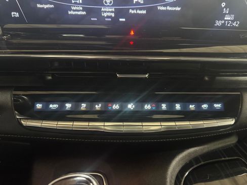 Certified 2023 Cadillac Escalade Sport AWD/4WD image 24