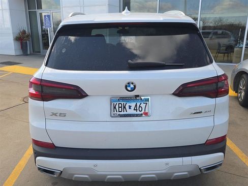 Used 2023 BMW X5 xDrive40i w/ Premium Package image 9