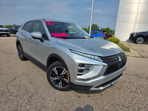 Used 2024 Mitsubishi Eclipse Cross SE image 2