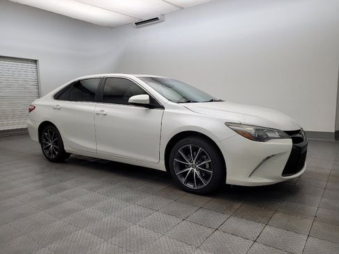 Used 2016 Toyota Camry XSE image 11