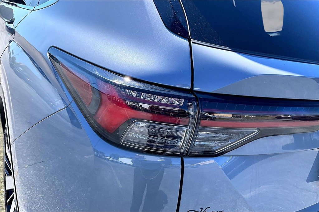 Used 2025 Mitsubishi Outlander SEL FWD image 23