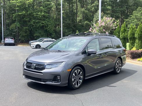 Used 2026 Honda Odyssey Elite image 11
