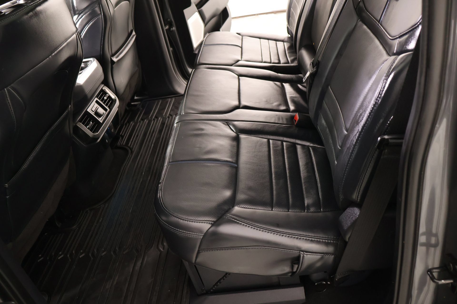 Used 2024 Ford F150 Platinum w/ Equipment Group 702A High AWD/4WD image 14