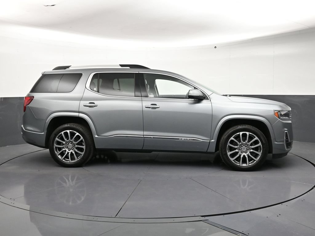 Used 2023 GMC Acadia Denali w/ Denali Technology Package AWD/4WD image 6