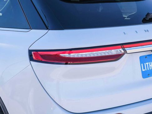 Used 2021 Lincoln Corsair FWD w/ Premium Package image 7