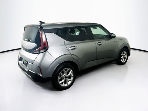 Used 2025 Kia Soul LX w/ LX Technology Package image 9