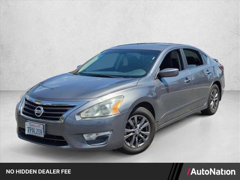 Used 2015 Nissan Altima 2.5 S w/ Special Edition Package FWD image 1