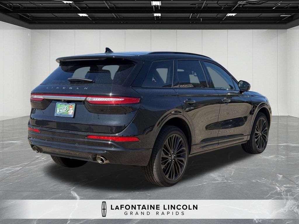Certified 2025 Lincoln Corsair Reserve w/ Equipment Group 202A AWD/4WD image 5