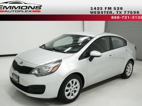 Used 2014 Kia Rio LX FWD image 1