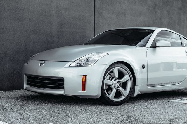 Used 2008 Nissan 350Z Touring w/ Cargo Convenience Pkg RWD image 37