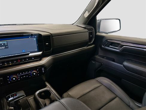 Used 2024 Chevrolet Silverado 1500 LTZ w/ LTZ Premium Package image 25