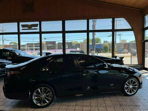 Used 2025 Cadillac CT4 V image 5