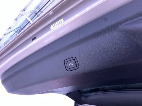 Used 2021 Chevrolet Tahoe LT w/ LT Signature Package AWD/4WD image 46