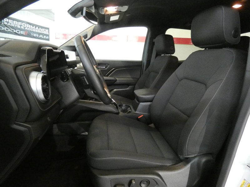 Used 2024 Chevrolet Colorado LT w/ LT Convenience Package II AWD/4WD image 29