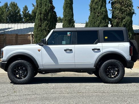 New 2026 Ford Bronco Badlands AWD/4WD image 7