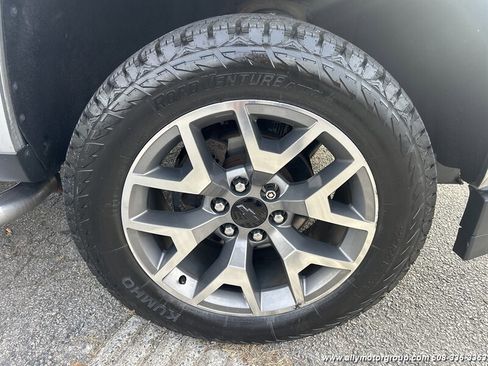 Used 2017 Chevrolet Silverado 1500 LT w/ All Star Edition image 9