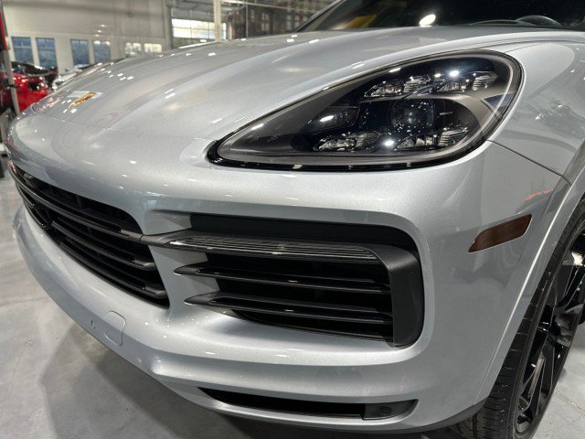 Used 2021 Porsche Cayenne AWD/4WD image 23