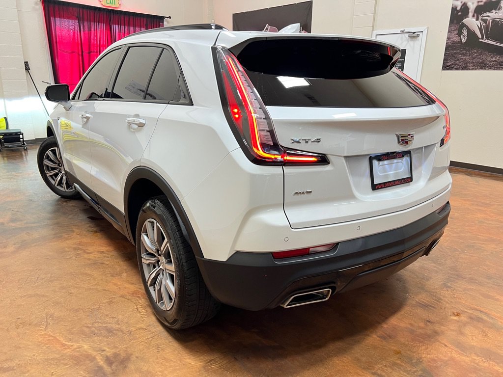 Used 2023 Cadillac XT4 Sport w/ Driver Assist Package AWD/4WD image 2