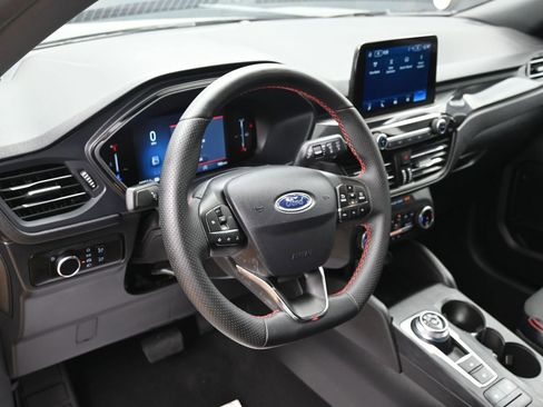 Used 2025 Ford Escape ST-Line image 39