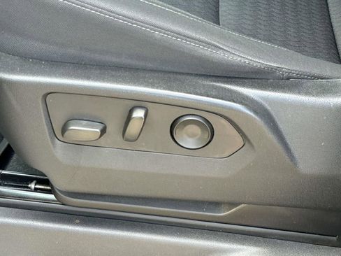 Used 2022 Chevrolet Silverado 1500 LT w/ Protection Package RWD image 22