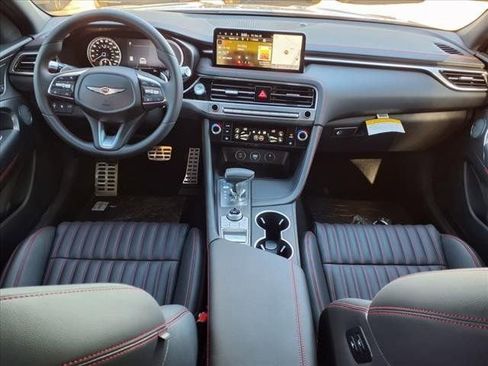 Used 2025 Genesis G70 3.3T Advanced image 9