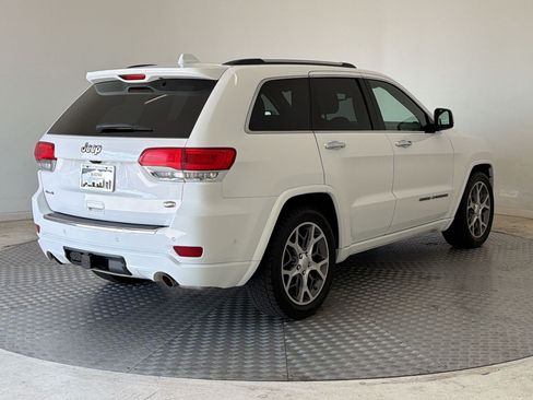 Used 2020 Jeep Grand Cherokee Overland AWD/4WD image 9