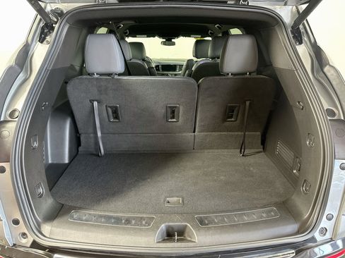 Used 2023 Buick Enclave Essence FWD image 24