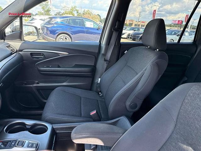 Used 2019 Honda Passport Sport image 15
