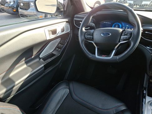 Used 2024 Ford Explorer ST w/ Equipment Group 401A image 14