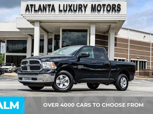 Used 2024 RAM 1500 Classic SLT AWD/4WD image 2