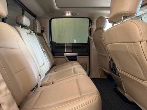 Used 2017 Ford F250 Lariat w/ Lariat Ultimate Package image 31