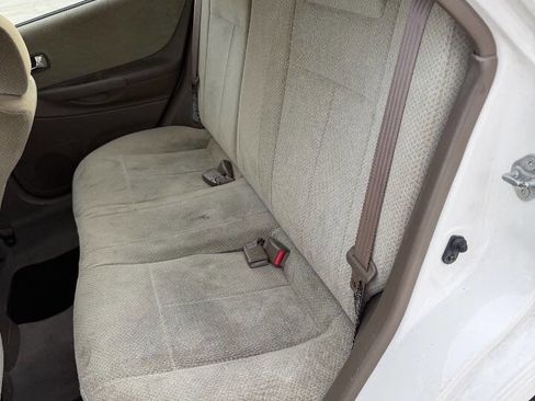 Used 2000 MAZDA Protege LX image 9