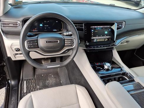 Used 2022 Jeep Wagoneer Series II image 18