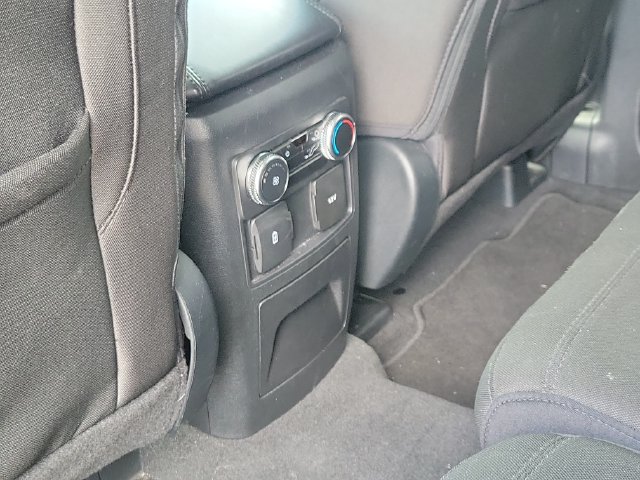 Used 2023 Ford Explorer XLT RWD image 9