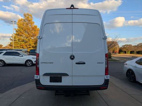 Used 2026 Mercedes-Benz Sprinter 2500 image 7