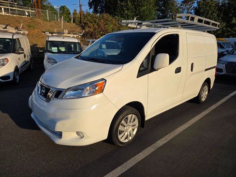 Used 2019 Nissan NV200 SV w/ Navigation Package image 3