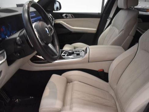 Used 2024 BMW X7 xDrive40i w/ M Sport Package AWD/4WD image 22