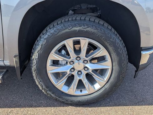 Certified 2021 Chevrolet Silverado 1500 LTZ w/ Z71 Off-Road Package image 9