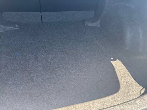 Used 2025 Toyota Corolla LE FWD image 31