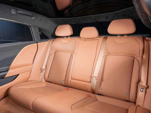 Used 2025 Lucid Air Touring image 18