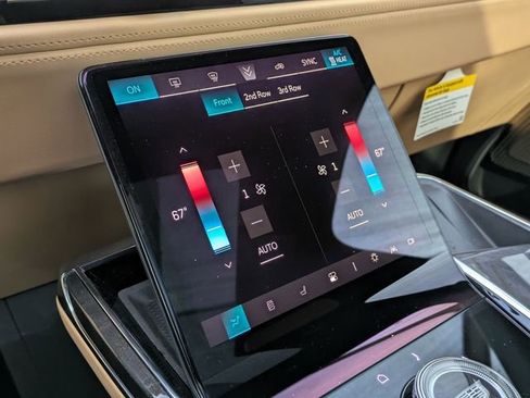 New 2025 Cadillac Escalade IQ Luxury 2 image 21